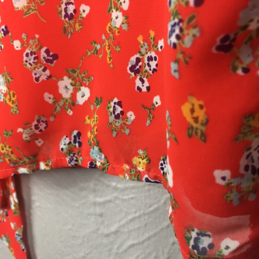 Pleione Red Floral Tie Front Flutter Blouse Shirt - Picture 12 of 12